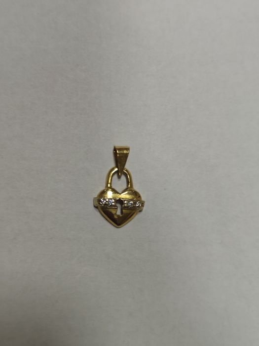 Pandantiv aur 18k 1.1gr (r)