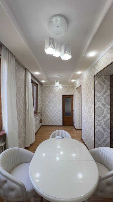 Срочно! 3/3/4 с ремонтом, метро Новза, 77 серия