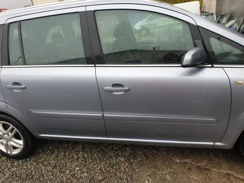 Geam usa stanga fata dreapta fata Opel Zafira B Facelift