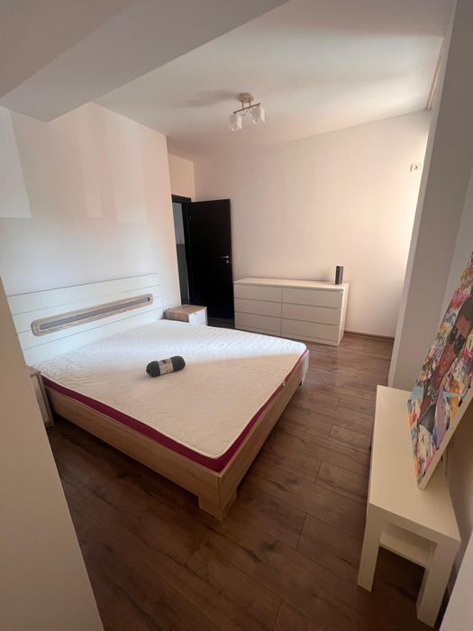 Inchiriez apartament 2 camere – Militari Residence. Str. Tineretului nr. 85, Militari. Proaspat zugravit, complet mobilat si utilat, gata de mutare.
