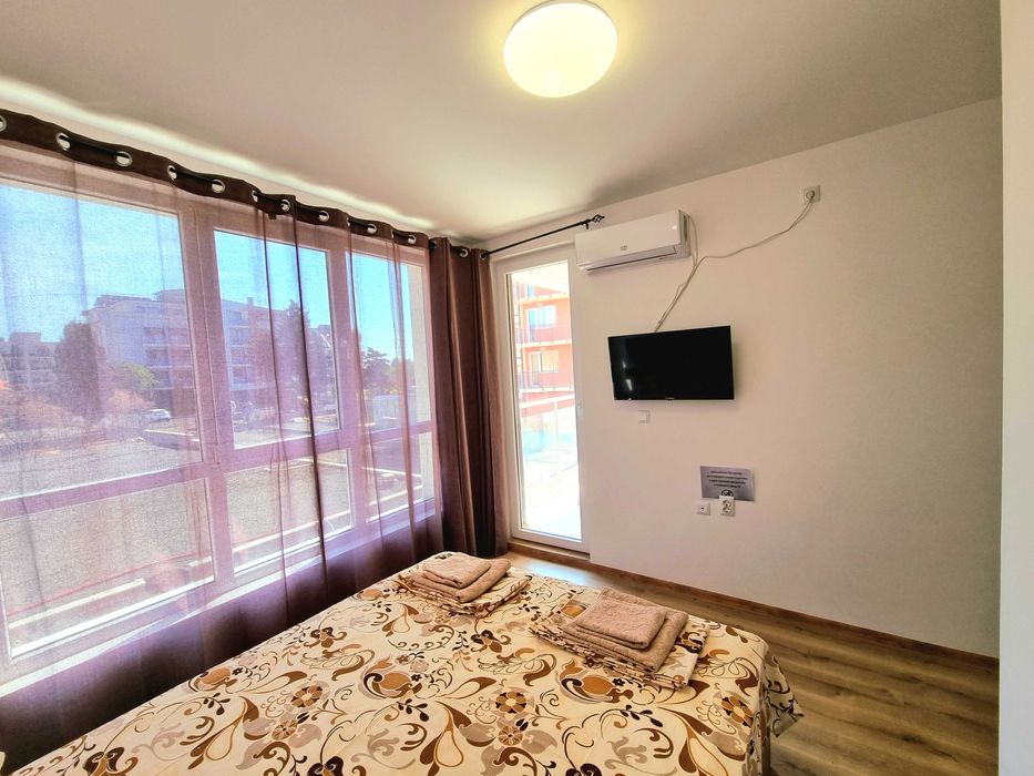 Уютно студио за нощувки в сърцето на Приморско!