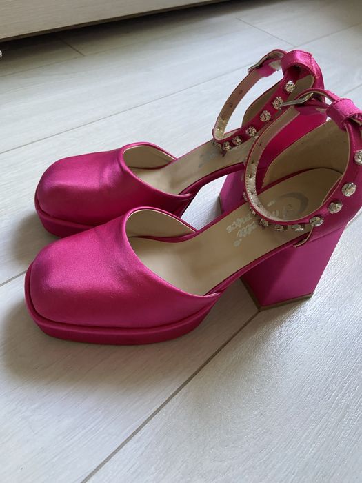 Дамски обувки на ток