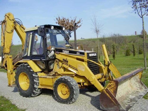 Dezmembrez Caterpillar 438B, 428B, 432B, 438D, 428C, 432C – piese