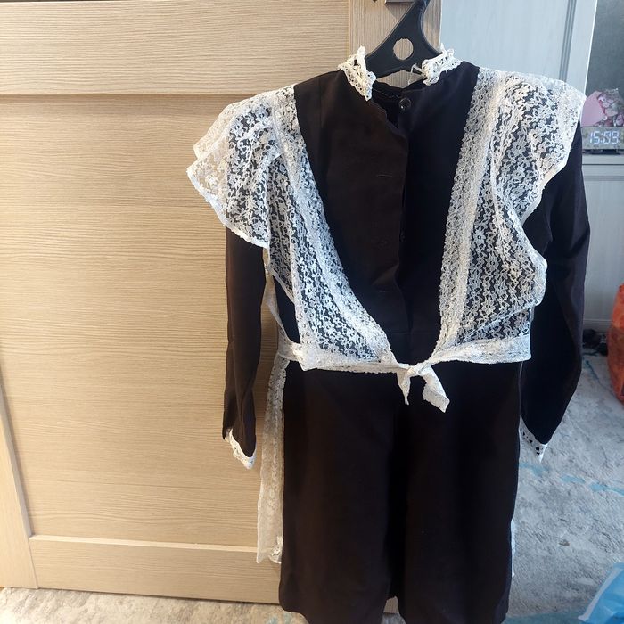 Продам школьное платье.