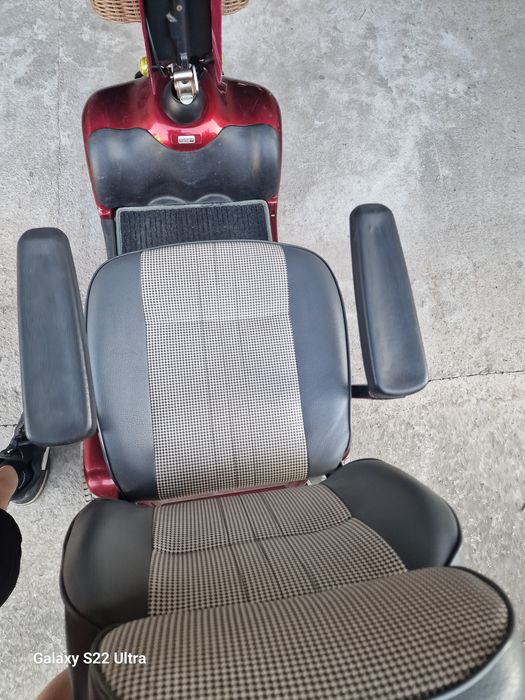 Електрическа Количка за възрастни хора