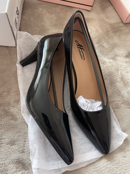 Pantofi noi marimea 38