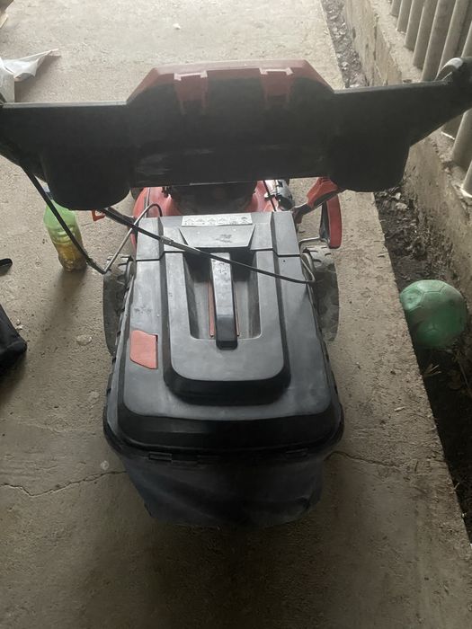 Продам Газона касилку