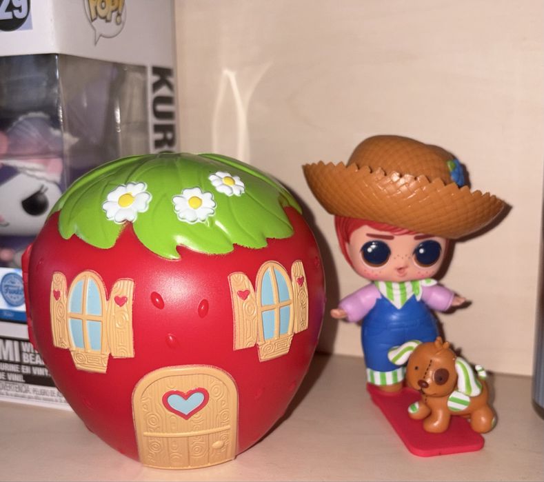 Кукла LOL strawberry shortcake
