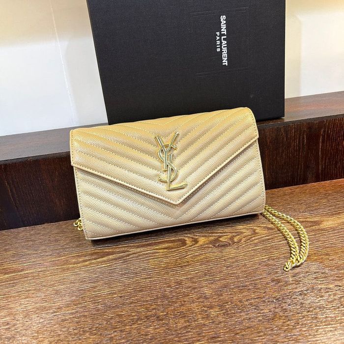 Дамска чанта през рамо