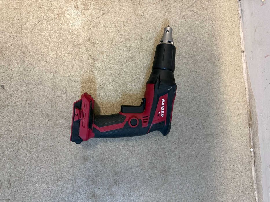 R20 Бормаш акум. 2-ск. 10mm 44Nm 20V 2x2Ah/R20 Винтоверт акум. за гипс