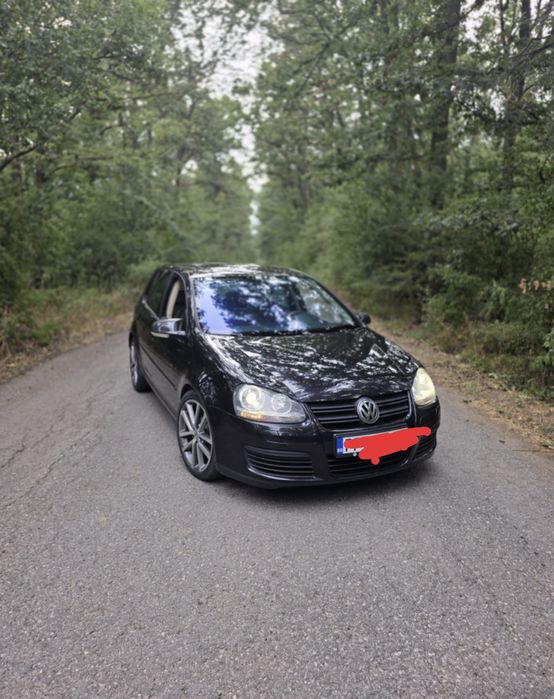 Продавам Голф5 2006г.