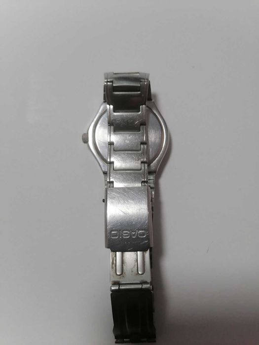 Ръчен часовник Casio