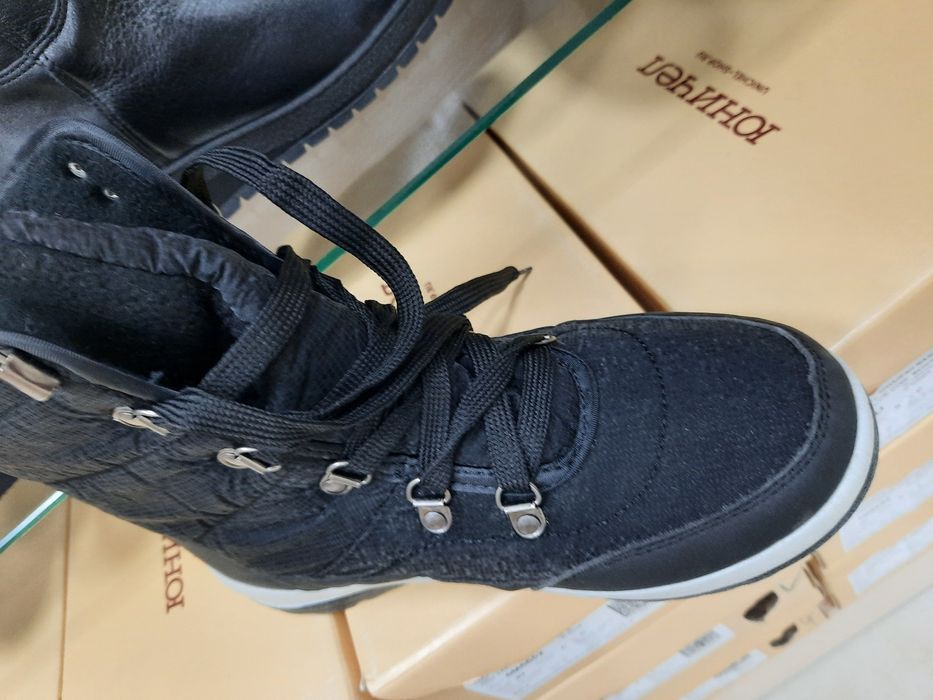 Продам новые сапоги Юничел