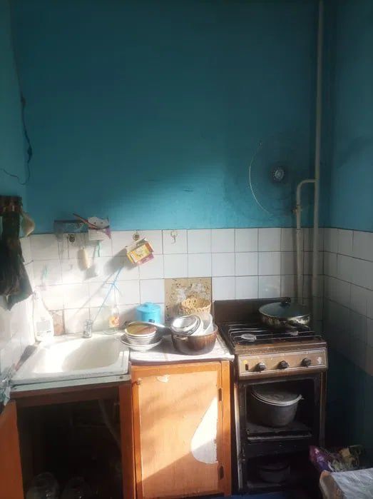 Продаю 1 комнатную квартиру Янгихает Спутник 15