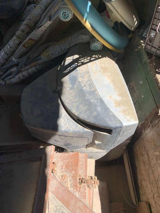 Телевизор старый