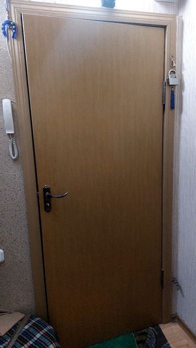 Продам двери межкомнатные