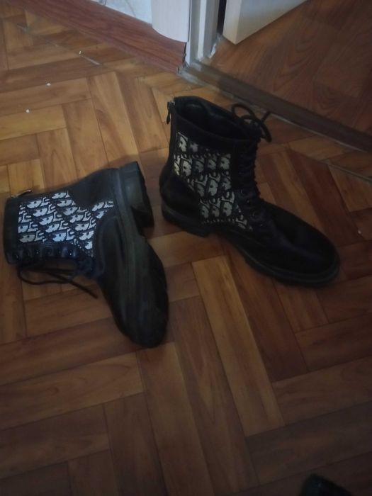 Полусапожки женские 38 размер,кожаные.стелька 25 см