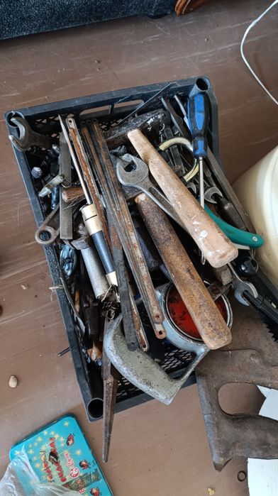 Инструменты слесарные