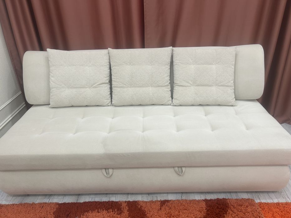 Диван велюр очень красивый