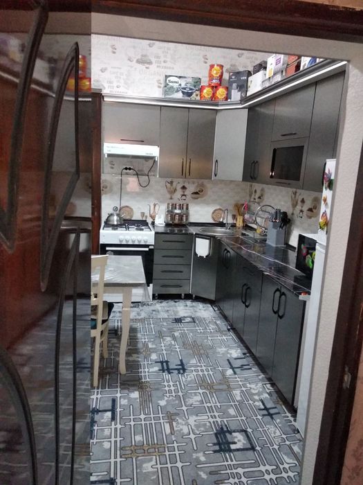 Uy Sotiladi Karmana kadast ko'cha Rayponi pavarotida... Remont bogan