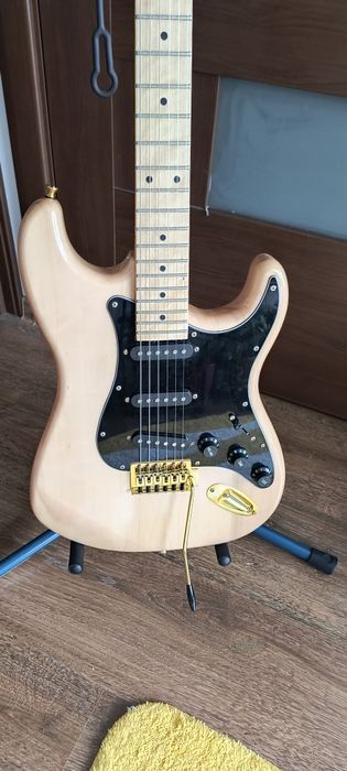 Chitara  Electrica Dimavery ST-303 Nature