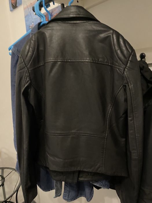 Pinko-яке естествена кожа