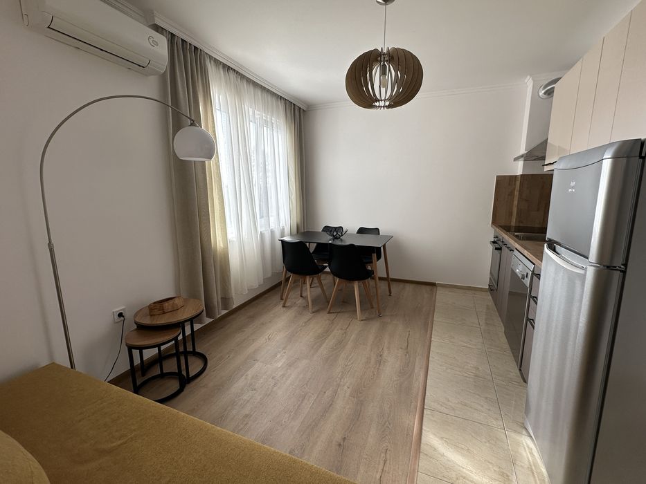 Продава се Двустаен апартамент в к.к. Слънчев бряг - 51 кв.м за 1432 €/кв.м - Снимка #3