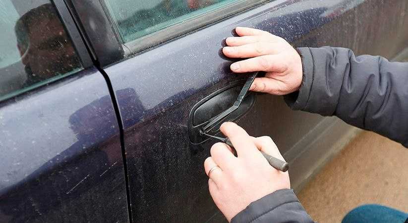 Открыть авто без повреждений. Срочное вскрытие замка машины.