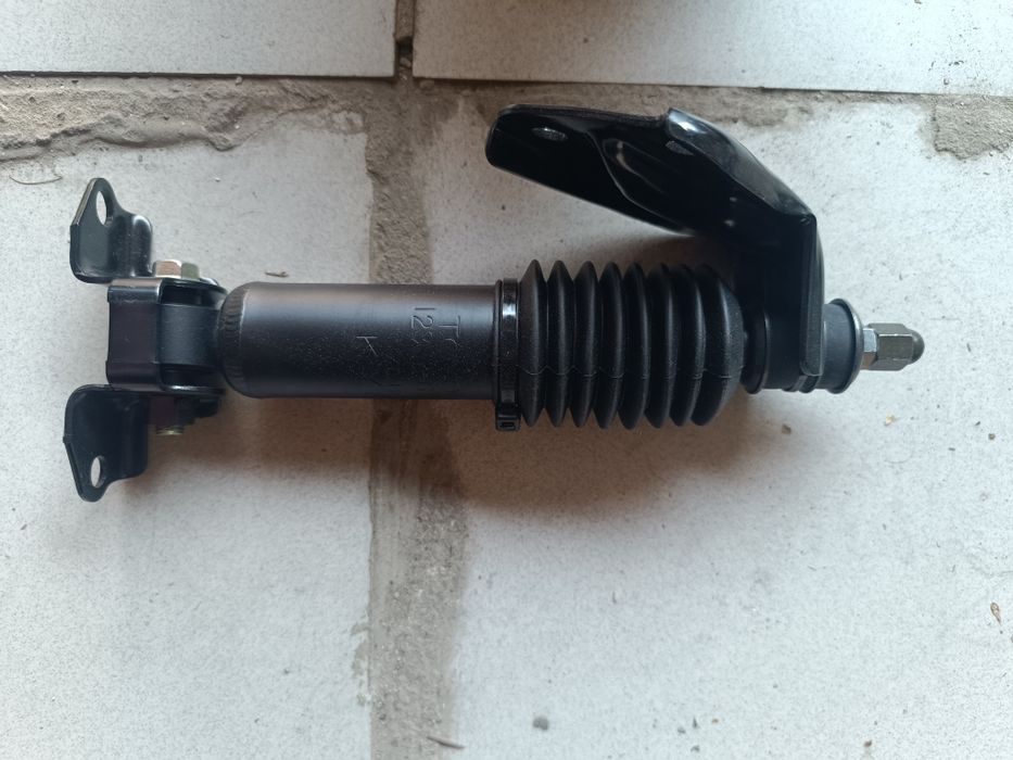 Амортизатор двигателя Toyota Camry scepter windom