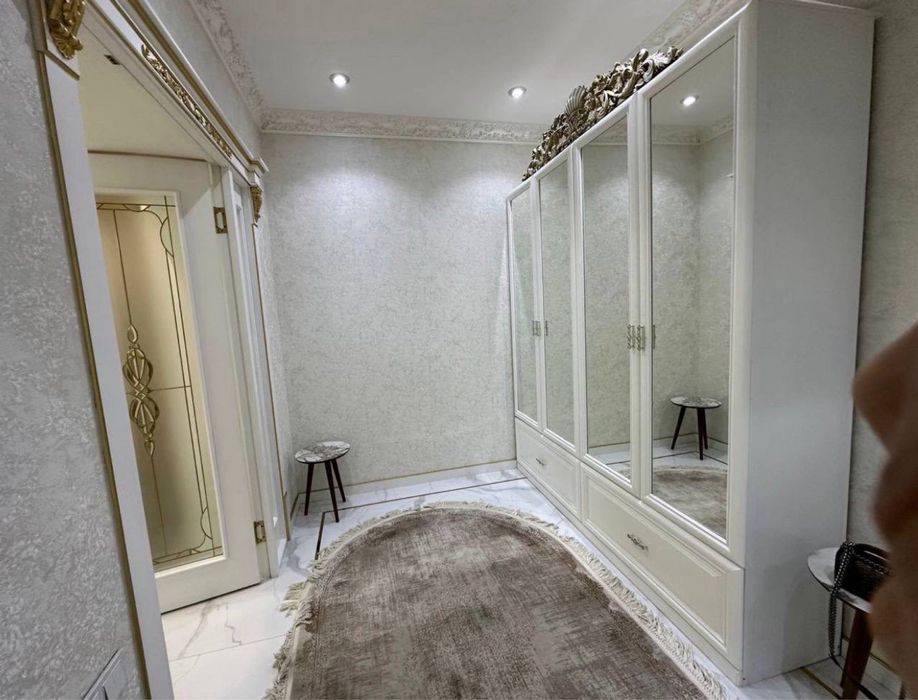 4 комн. Квартира  Жангох Ц-15