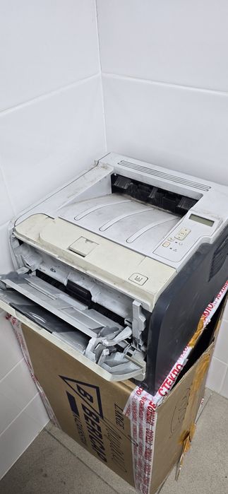 Принтер HP Laser Jet P2055d