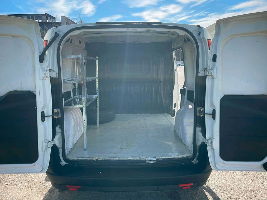 FIAT DOBLO - 2012г Бензин - Метан