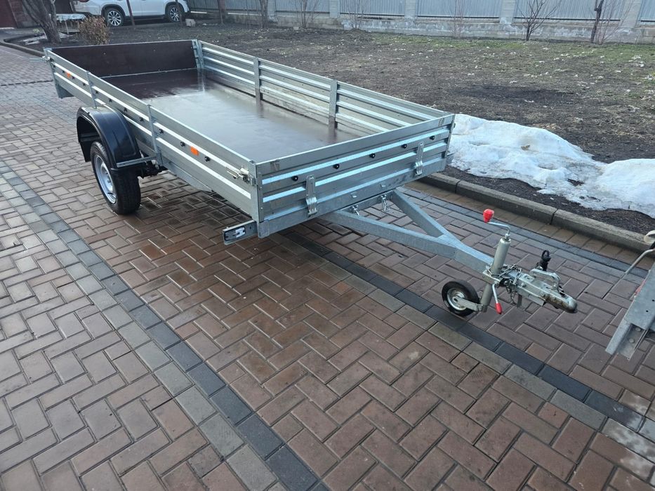 Новый прицеп Отличного качества