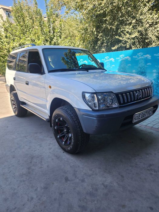 Toyota Land Cruiser Prado 90