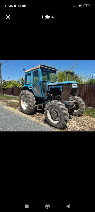 .Vând Ford 7700.