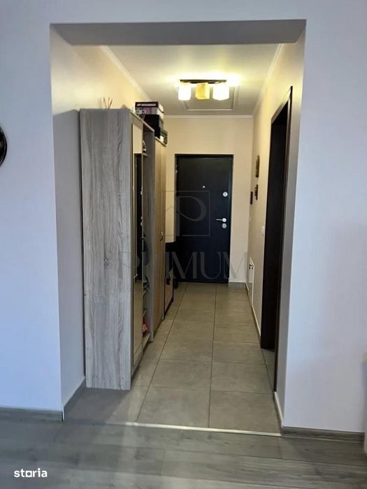 GIROC - 3 Camere - Etaj 1 - Pod cu intrare din apartament