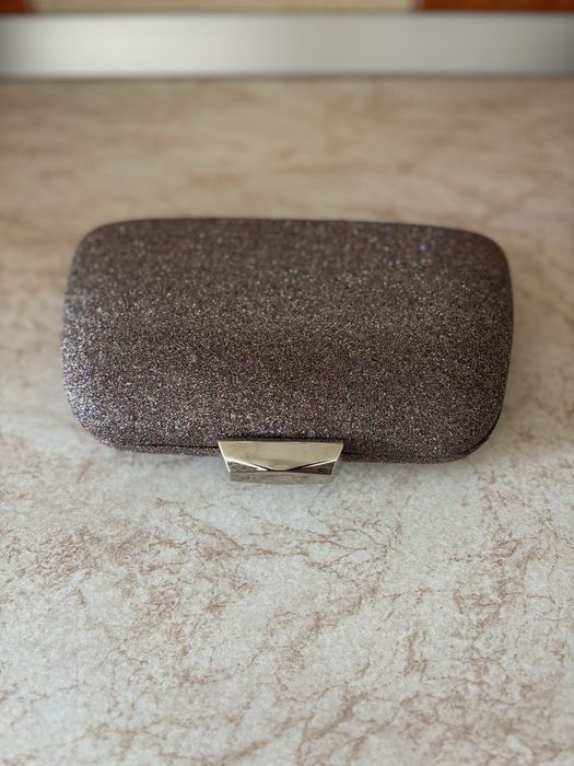 Gentuta rafinata de evenimente !