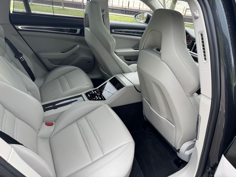 Porsche Panamera 4s / 440 cp / 2017 / 98000 km