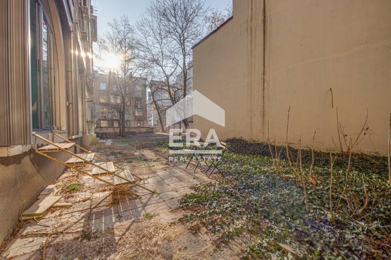 Дава се под наем Магазин в София, Център - 100 кв.м за 1700 € - Снимка #6