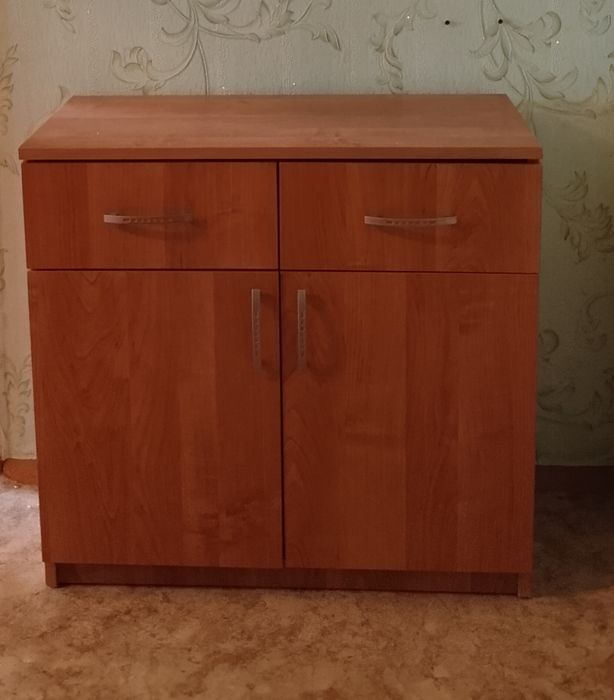 Тумбочка для прихожей.