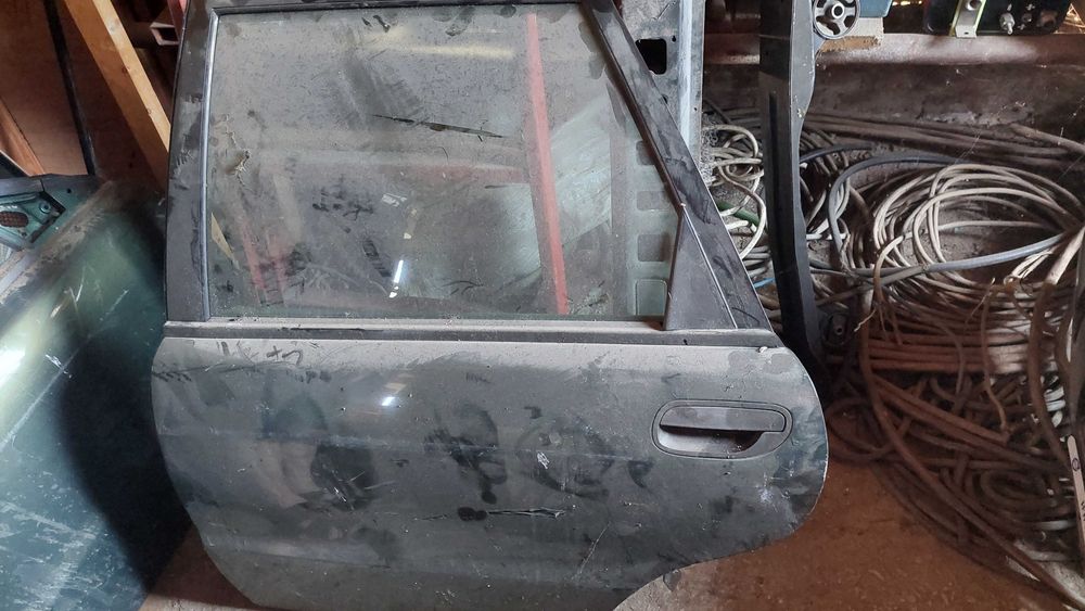 Врати за Volvo V40, S40