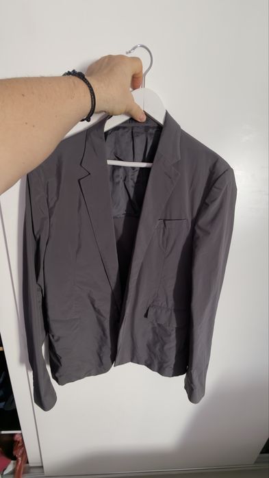 Prada re-nylon blazer сив,275€