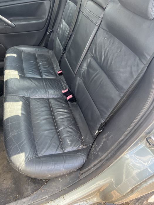 На части Vw Passat 1.9tdi Awx 131кс кожен салон теглич