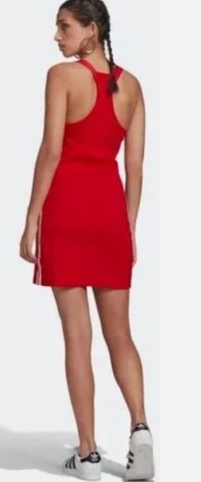 Adidas червена спортна рокля Л