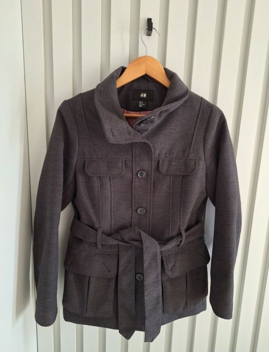 Palton superb H&M, marimea 40/ M, stare f buna