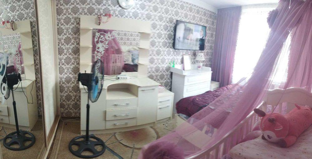 Срочно 3 комнатная квартира не далеко от Рисового базара (Бакалея)