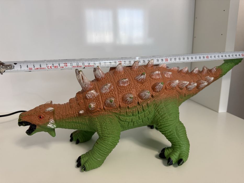 Dinozaur de jucarie
