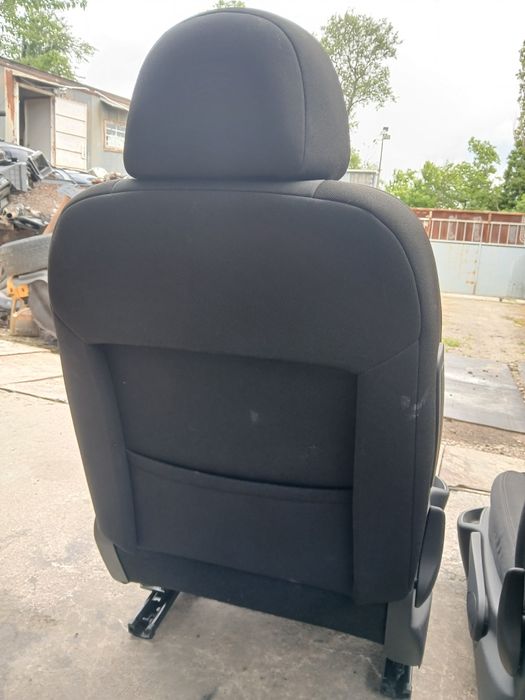 Предни седалки за Peugeot 407/Пежо  407