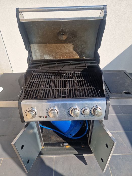 Gratar pe gaz cu 4+1 arzatoare Yato 16,5 KW