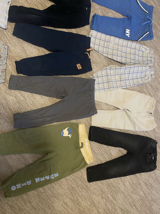 Pantaloni baietel marimea 92